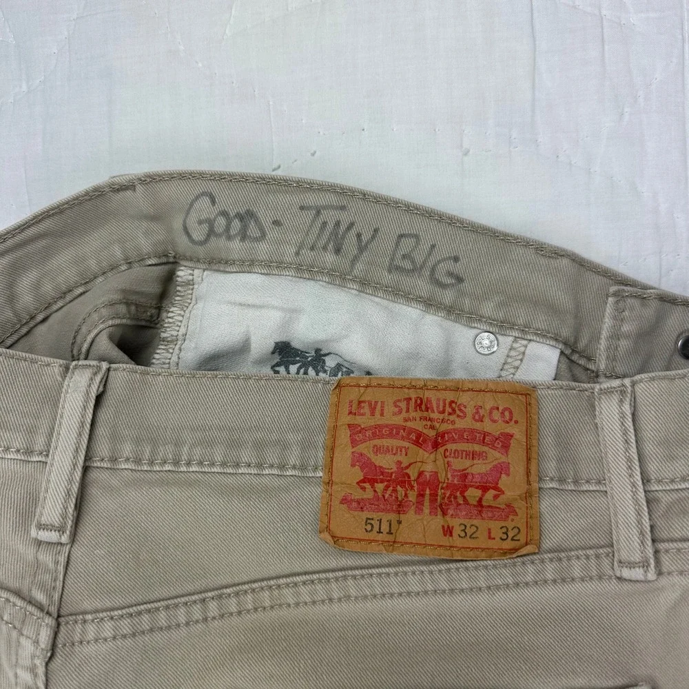Levi Strauss Pants Mens 511 Slim 32x32 Khaki Tan Distressed Chino Cotton Stretch